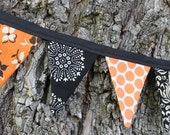 MINI -- HALLOWEEN FLORAL and polka dots fabric pennant garland, bunting banner, table decoration -- 67" Il_170x135