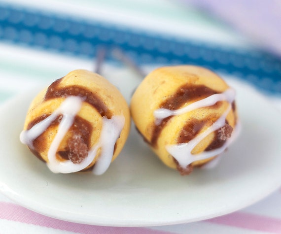 Cinnamon Roll Post Earrings