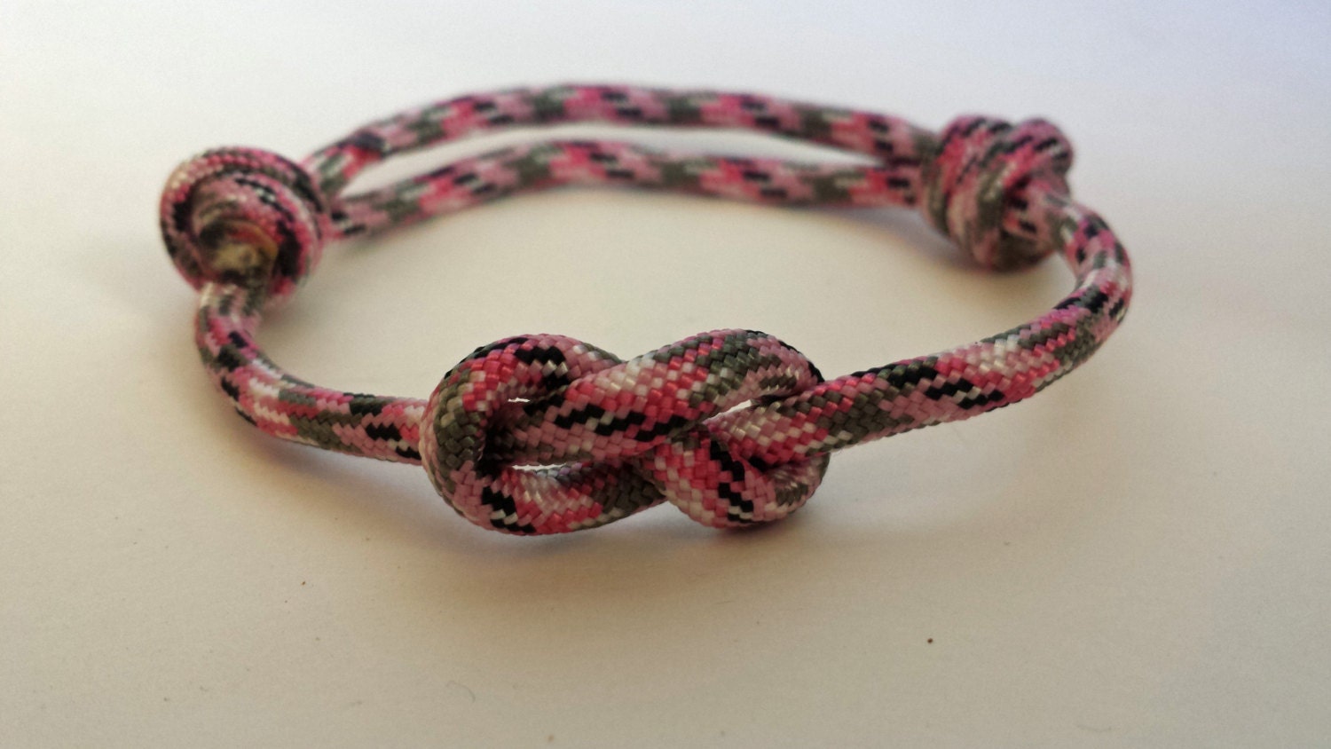 Infinity Knot Paracord Bracelet by ThatKnottyGirl on Etsy