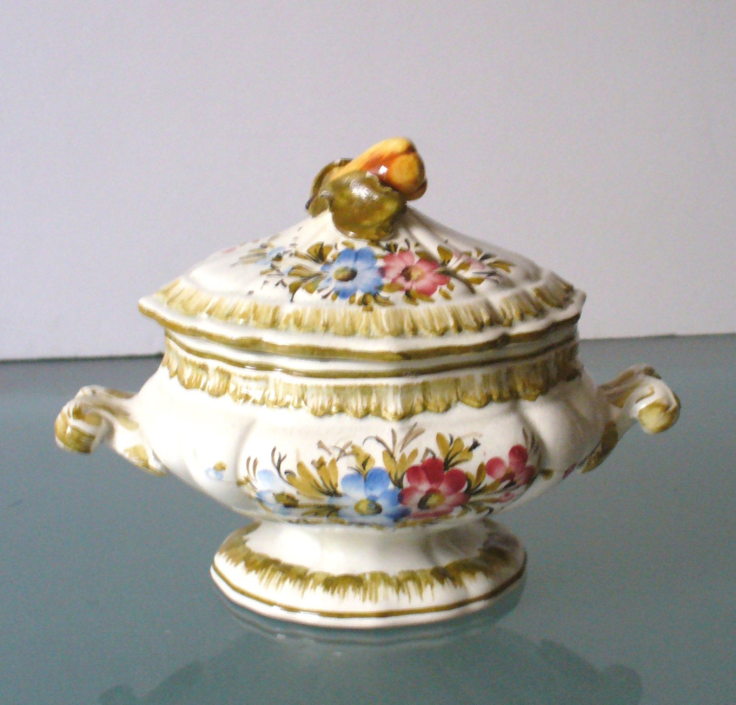 Vintage Nove Bassano Italian Pottery Tureen With Pear Finial