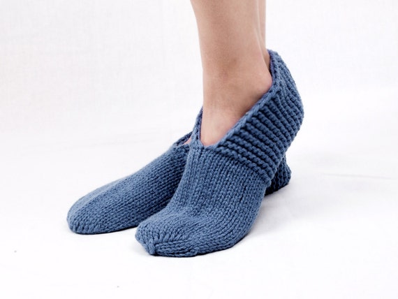 WOOL SLIPPERS. Woman wool socks. Hand knitted slipper socks.