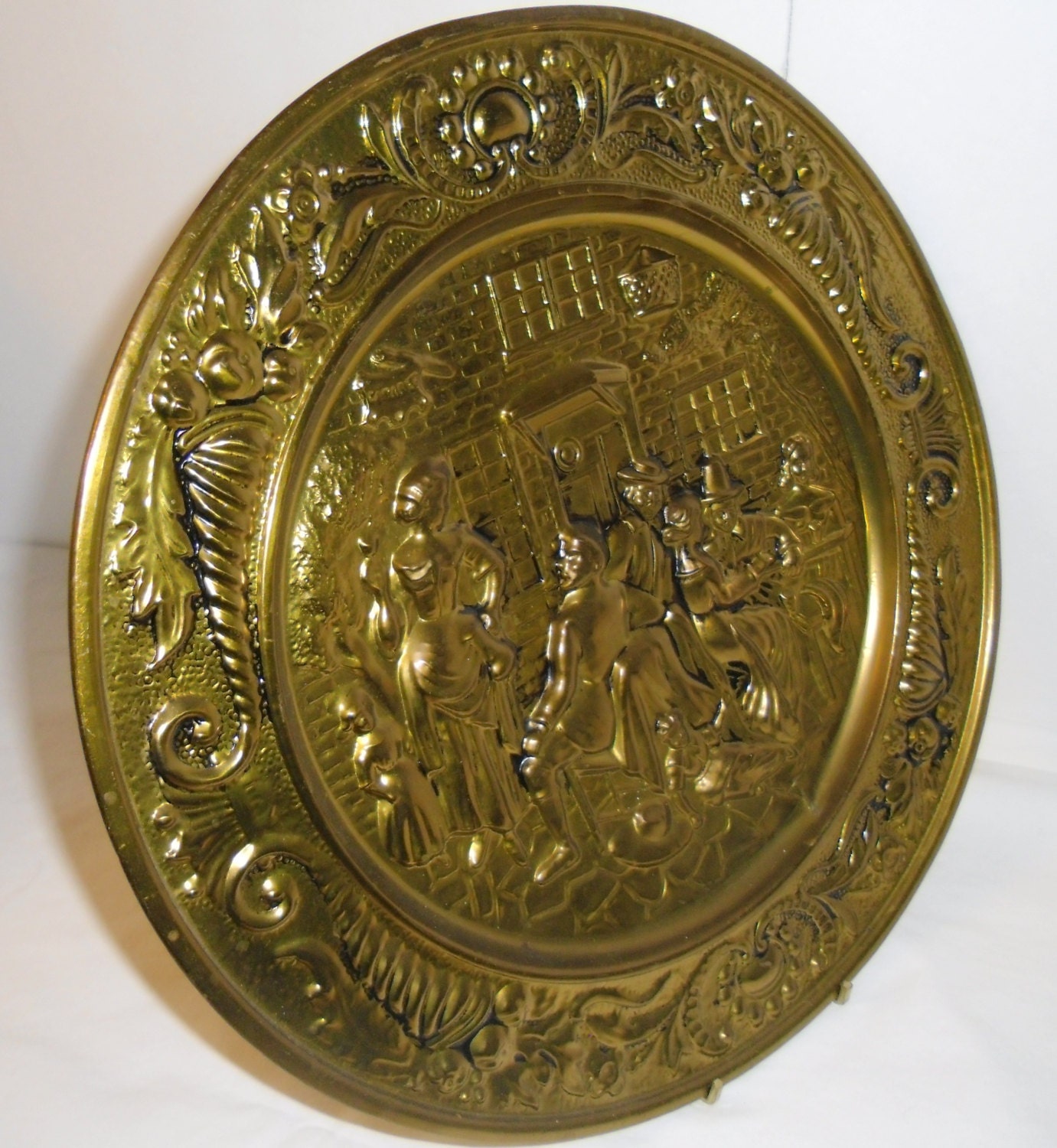 Metal Wall Hanging Plates Vintage Brass Embossed Metal