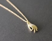 Hand necklace - dainty