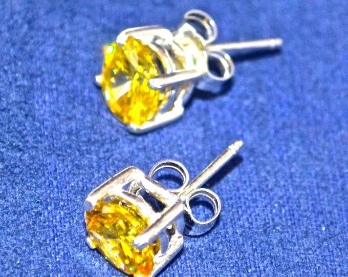 Yellow Diamond Stud Earrings, Russian Simulated 7mm Round, Set in Sterling Silver E628
