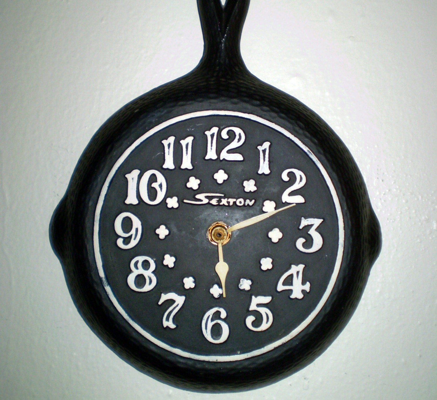 Vintage 1969 Cast Iron Skillet Wall Clock Sexton 12 x