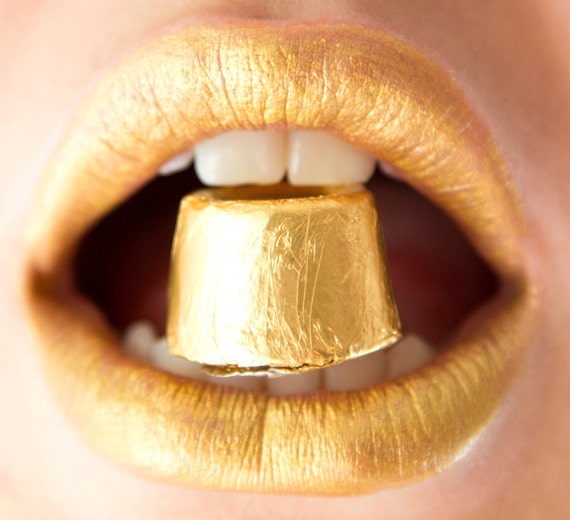 Beautiful Kisses By Muylinda Collection Gold Lipstick