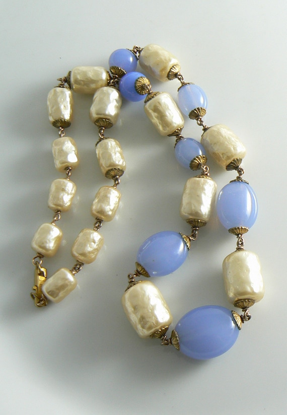 Download Miriam Haskell Baroque Style Pearl Chalcedony Glass Bead