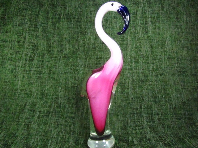 glass pink flamingo figurines