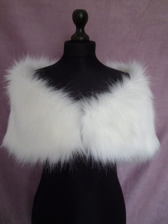 White luxury faux fur shoulder wrap/stole/shrug by thepurplegenie