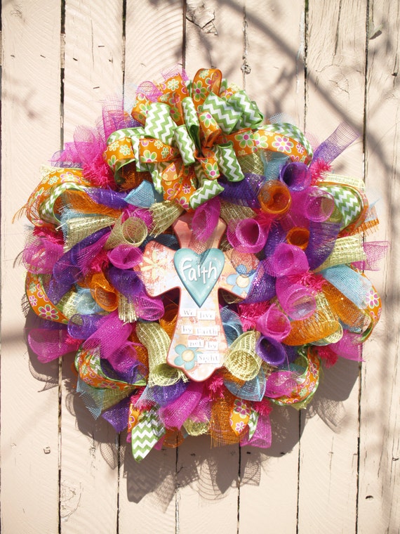 Items similar to Christian Faith Deco Mesh Summer Wreath with Chevron