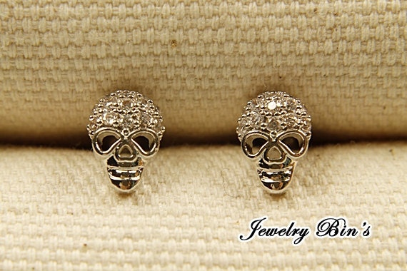 Skull Piercing earring, Cubic zirconia