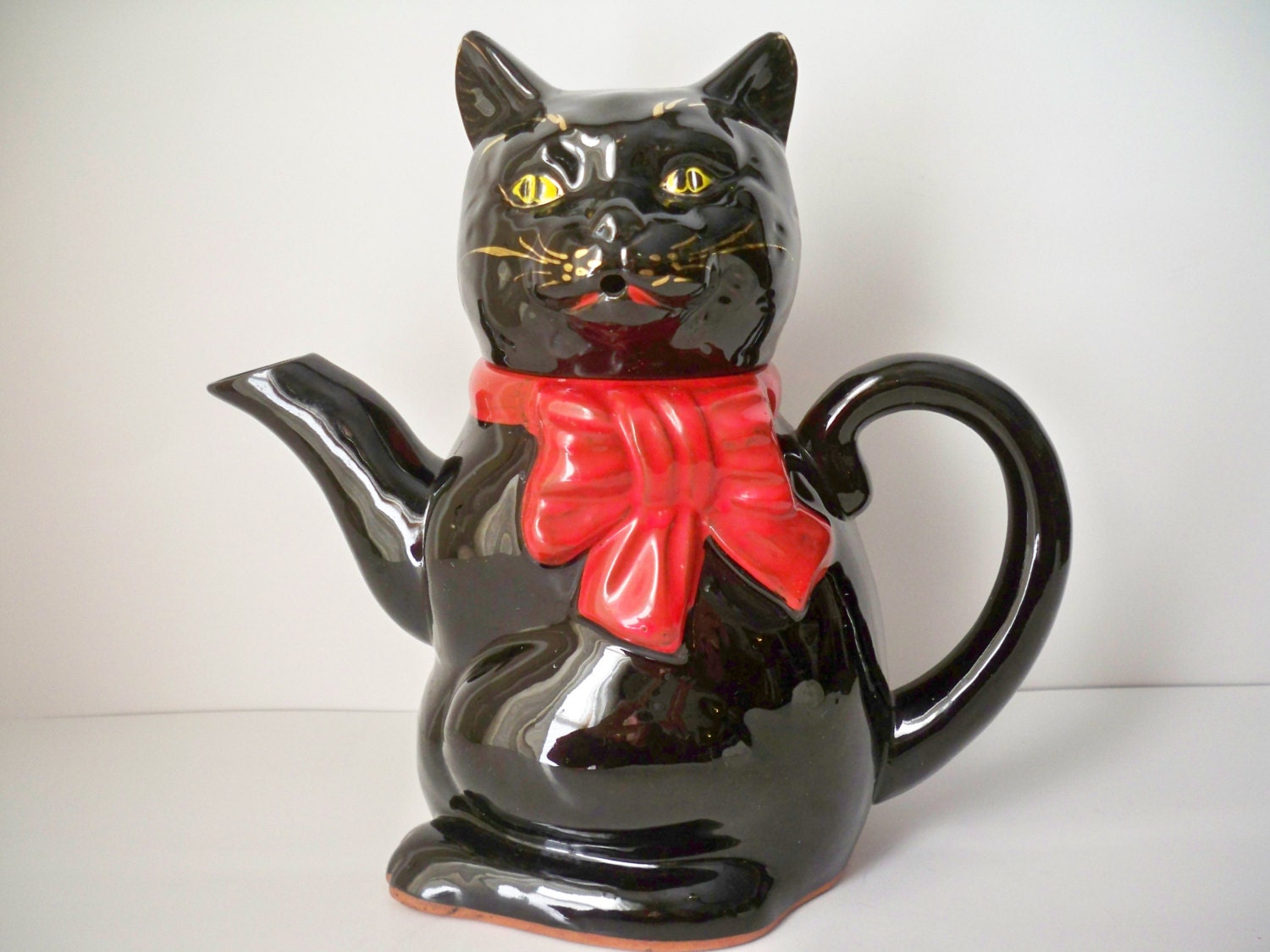 1950s Vintage Black Kitty Cat Tea Pot made by Wales in Japan