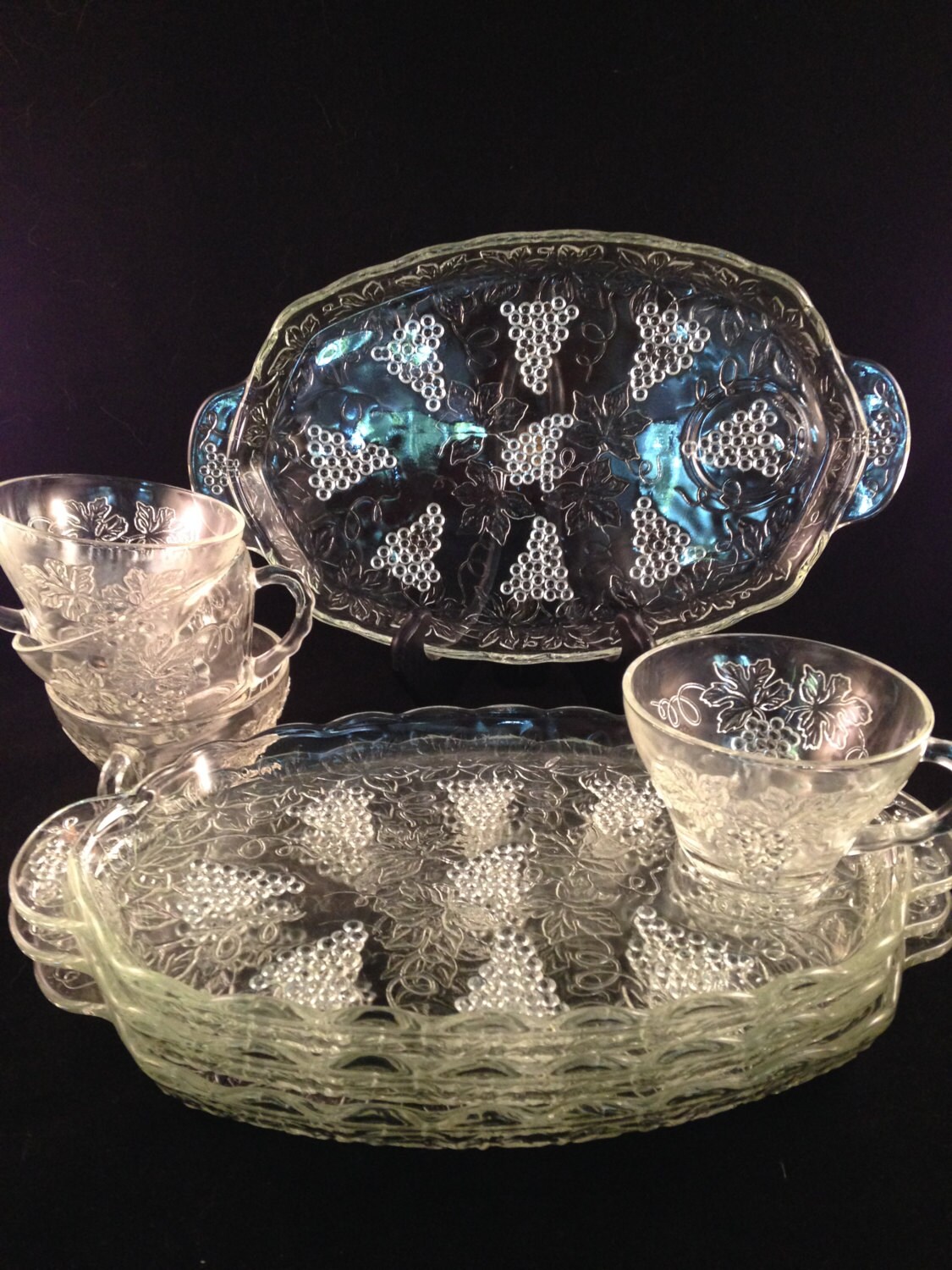 Vintage Plate Set, Serving for 4 Crystal Snack Set, Grape Design, 50’s
