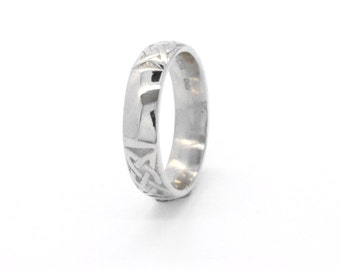 Mens 14ct White Gold Irish Celtic Wedding Ring Mens 14ct White Gold Irish Celtic Wedding Ring