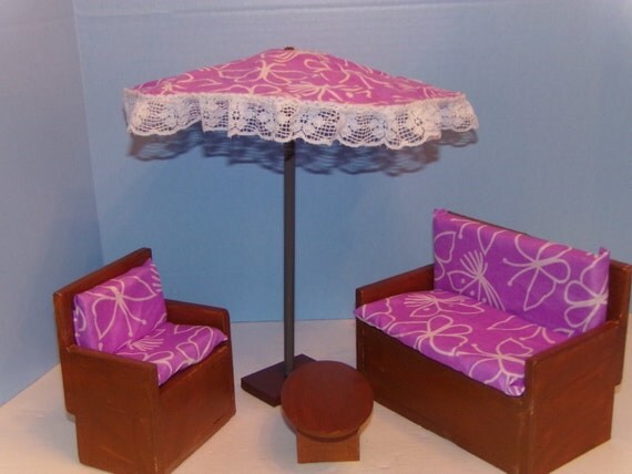 barbie doll table and chairs