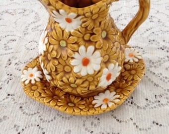 Vintage Retro Relpo Daisy Pitcher and Plate 5996