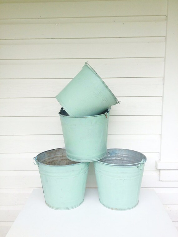 Items similar to GARDEN BUCKETS, Large Tin Bucket, Vintage Metal
