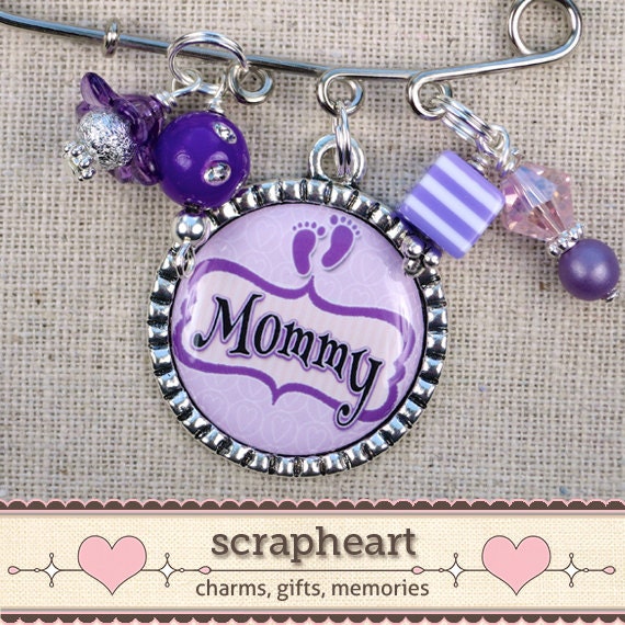 Mommy To Be PERSONALIZED Baby Pin Mommy Grandma by ScrapheartGifts