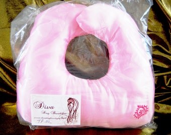 Dog Grooming | Top Knot Grooming Pillows-Help keep pup steady while creating your beautiful Top Knot.