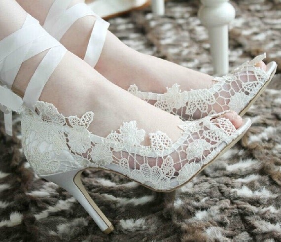 Wedding Shoes, Hollowed Lace Bridal Shoes, Peeptoes Wedding Shoes, Floral Lace Bridal Shoes, Bridesmaids Shoes, Party Shoes, Prom Shoes