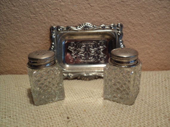 Mini Salt And Pepper Shakers Faceted Glass With Silver By Capecats