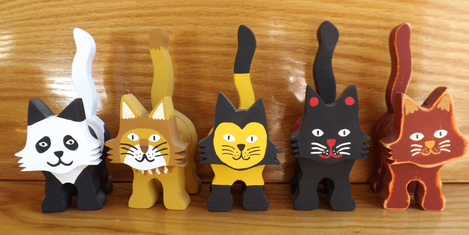 Wooden Cat Figurine Various Patterns Custom Made Low
