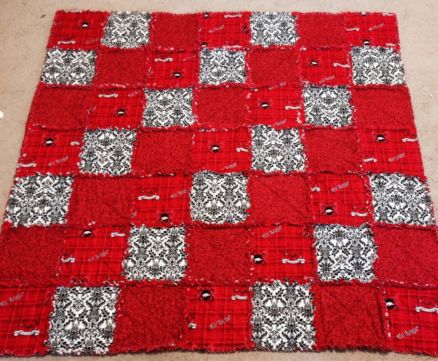 Arkansas Razorbacks Rag Quilt Throw U of A Rag Quilt by Need2Quilt