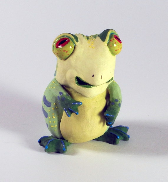 Items similar to Frog on Etsy