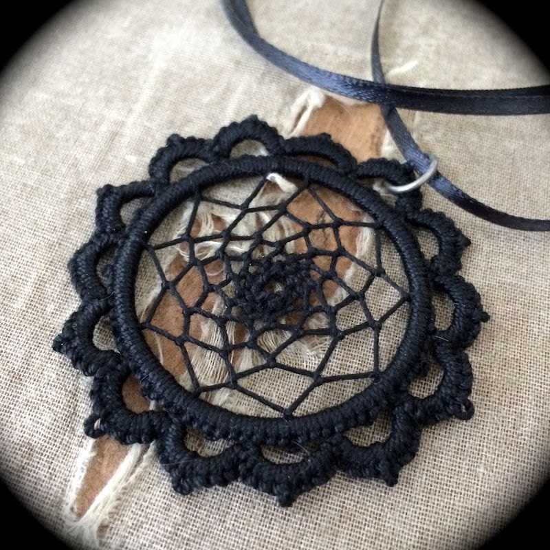 https://www.etsy.com/listing/169779721/tatted-lace-pendant-dream-catcher?