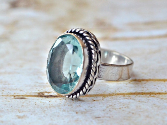 Aquamarine ring oval cut blue gemstone ring faceted size 8
