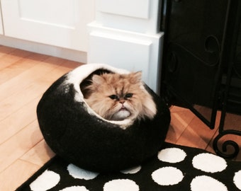 Larger sizes Cat Bed Cat Cave with Free Ball Black darkness