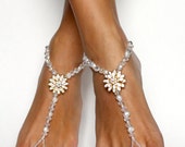 Flower Barefoot Sandals in Freshwater Pearls and Crystal Beads Foot Anklet Jewelry Bridal Accessories