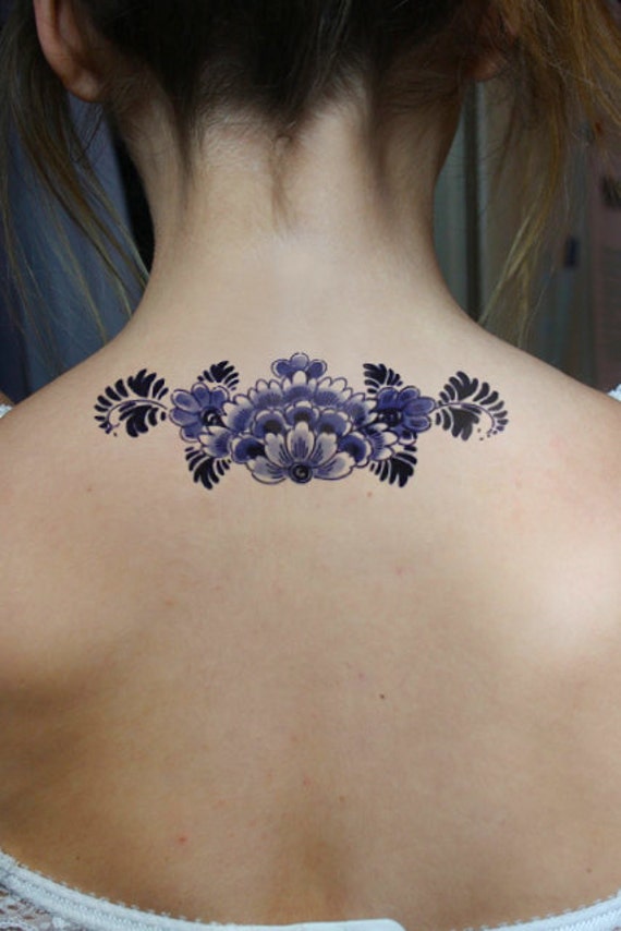 Large floral Dutch 'Delfts Blauw' temporary back tattoo