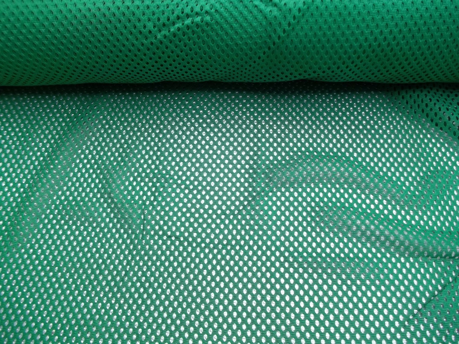 Porthole Breathable Nylon Athletic Mesh Grass GREEN 62 in.