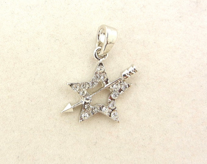 Small Silver-tone Star with Arrow Pendant