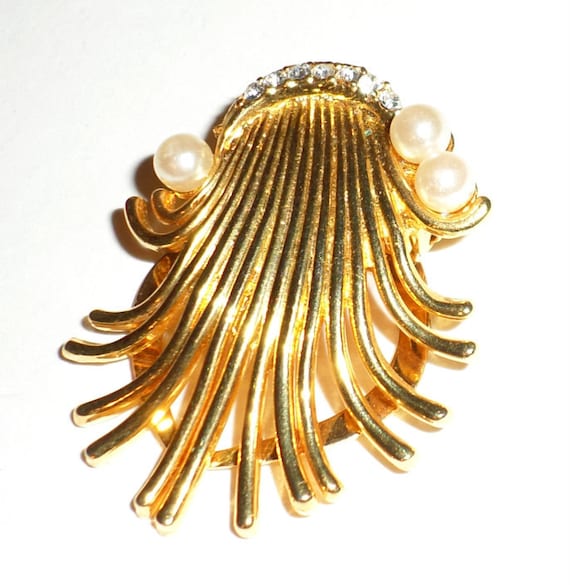Vintage Scarf Clip Gold Tone Pearls & Rhinestones Fan