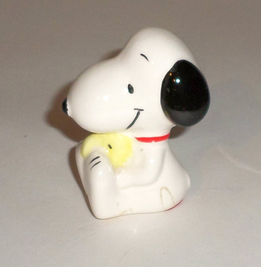 Vintage Snoopy and Woodstock Figurine Snoopy Collectible