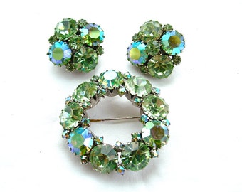 Signed WEISS Designer Vintage Jewelry Set Pastel Peridot Aurora Borealis Weddings Bridal Jewelry