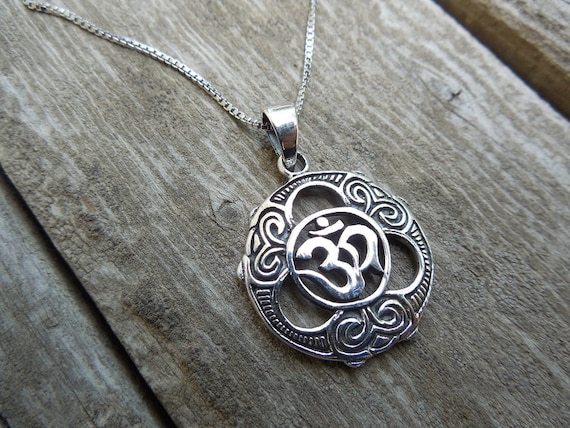 Om necklace in sterling silver 925 by Billyrebs on Etsy
