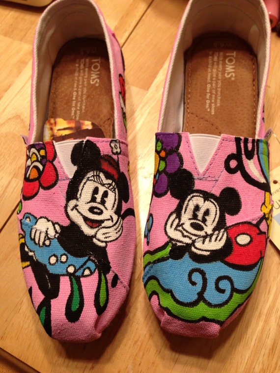 Vera Bradley disney inspired toms painted shoes