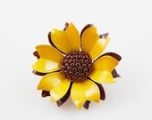 Vintgage Yellow and Brown Flower Brooch