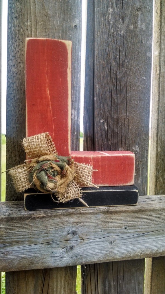 Shabby chic letter l, shelf sitter