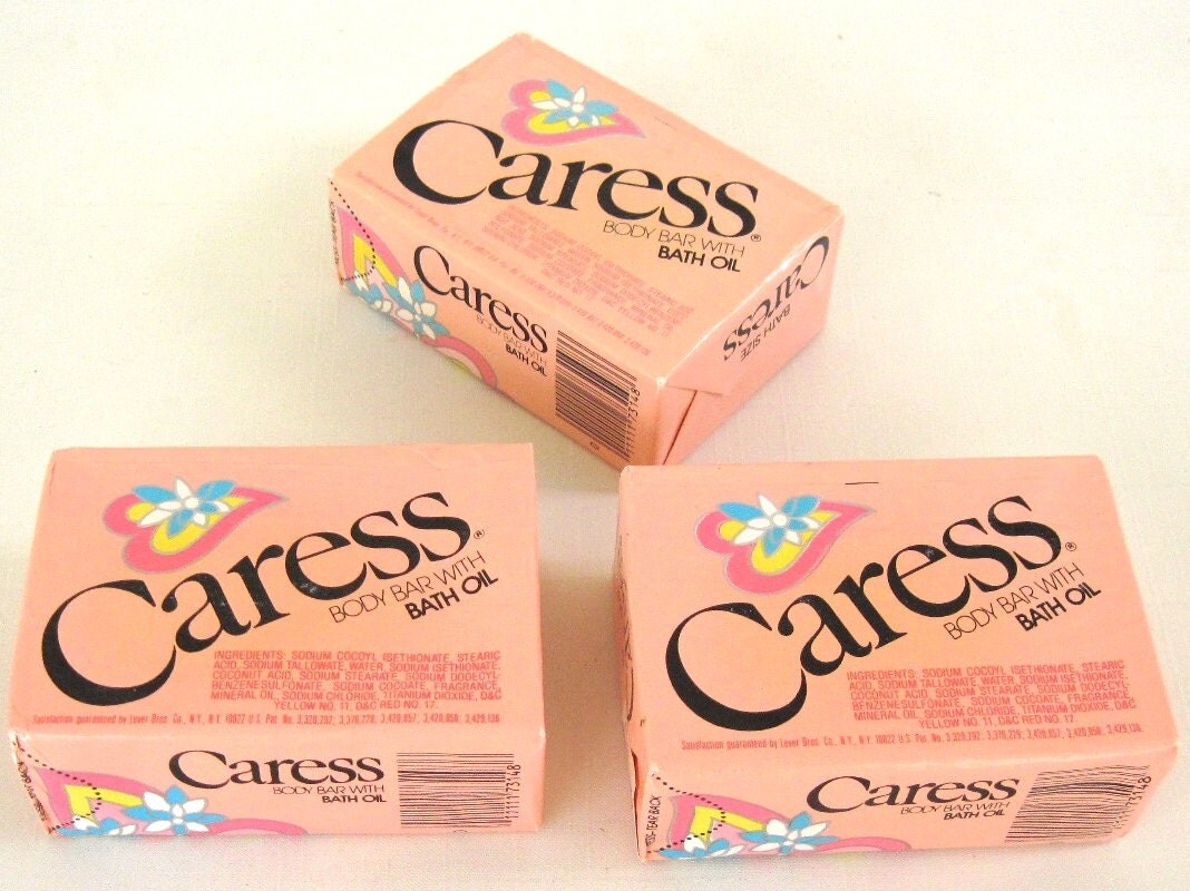 Caress Soap Bars & Box Pink Bathroom Bath Peach