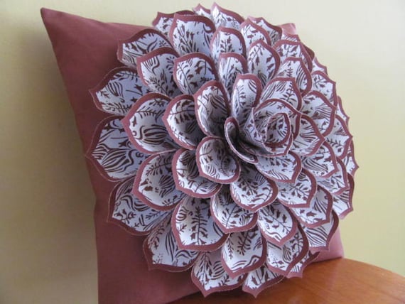 Items similar to Decorative Pillow Flower Pillow Pattern ...
