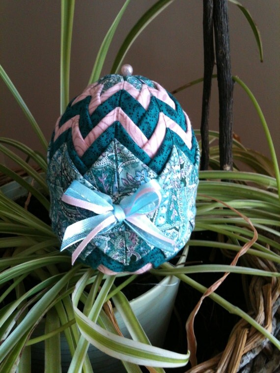 quilted-fabric-easter-egg-by-quilterspantry-on-etsy