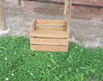 Vintage Wood Fruit Crate Light Colored Wood B734