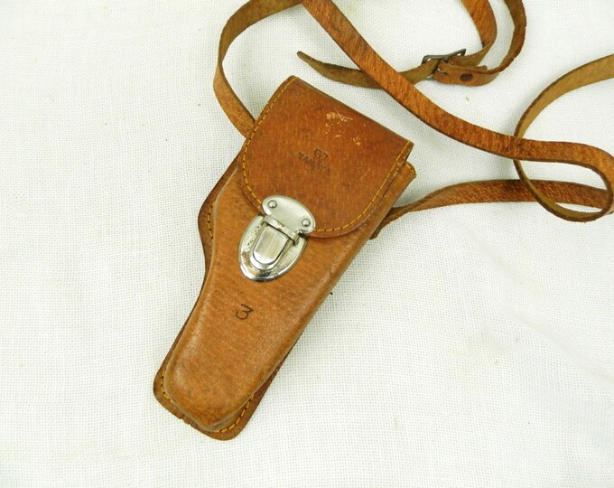 Vintage French Leather Gun Holster / Retro Vintage / Revolver / Bag / Gendarme / France / Tamaya / Collecting / Gift / Unusual / Vintage French Leather Gun Holster / Retro Vintage / Revolver / Bag / Gendarme / France / Tamaya / Collecting / Gift / Unusual /