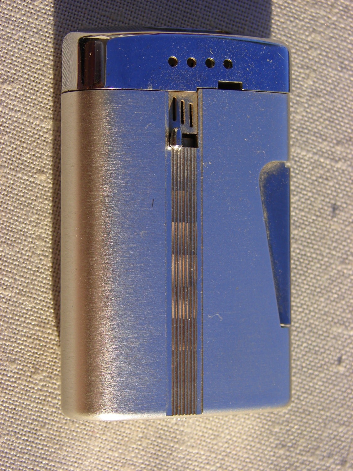 Vintage Ronson Varaflame Comet 500 Cigarette Lighter by EstateTime