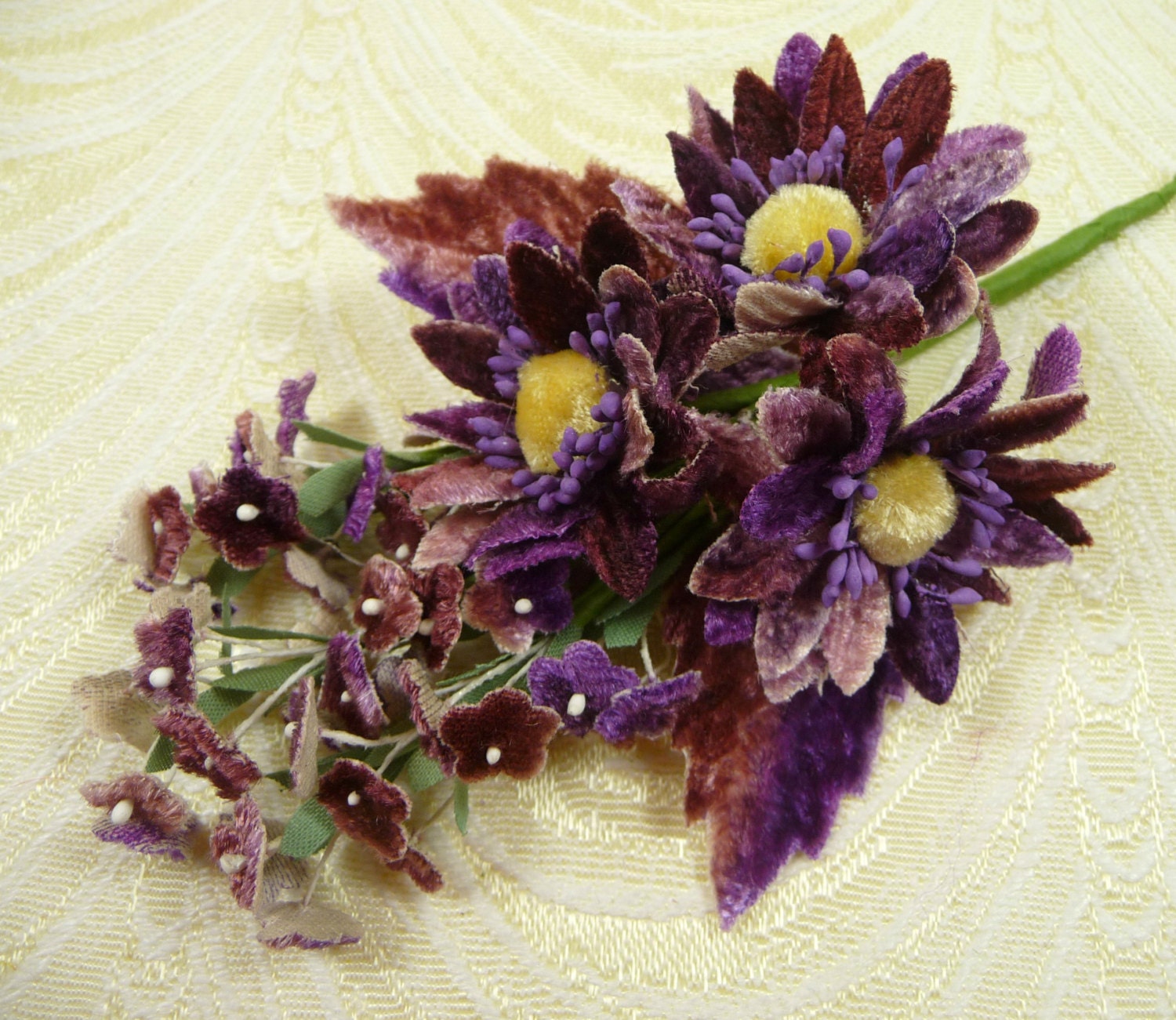 Velvet Millinery Daisy Flower Cluster with Me by APinkSwan