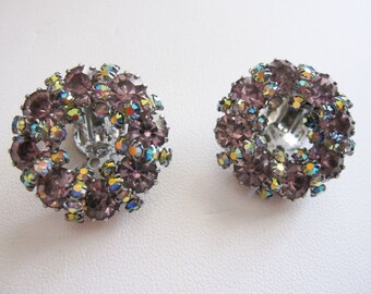 Retro vintage aurora borealis clip earrings...just like the Northern Lights - Estate sale find